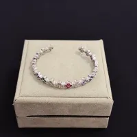 $48.00 USD Van Cleef & Arpels Bracelets For Women #1407097