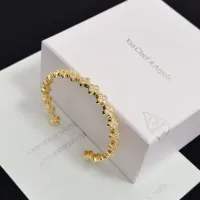 $48.00 USD Van Cleef & Arpels Bracelets For Women #1407098