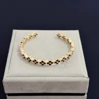 $48.00 USD Van Cleef & Arpels Bracelets For Women #1407100