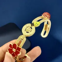 $32.00 USD Versace Bracelets #1407115