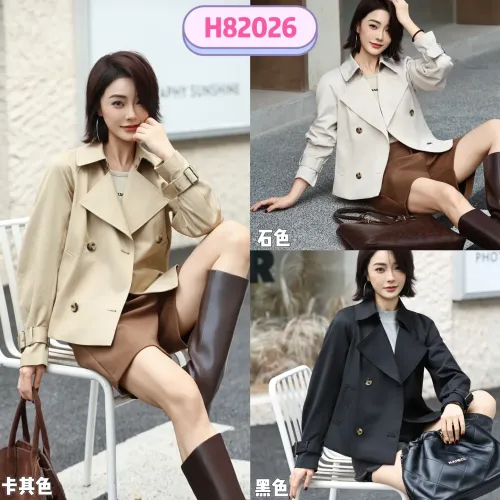 Replica Burberry Trench Coat Long Sleeved For Women #1410241 $132.00 USD for Wholesale