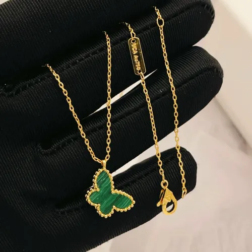 Replica Van Cleef & Arpels Necklaces For Women #1413247 $32.00 USD for Wholesale