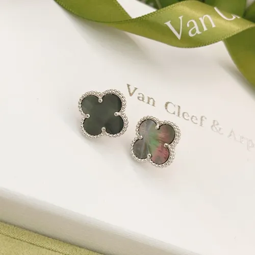 Replica Van Cleef & Arpels Earrings For Women #1413535 $25.00 USD for Wholesale