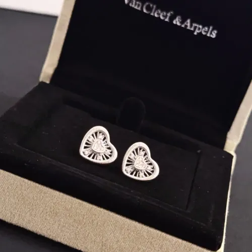 Replica Van Cleef & Arpels Earrings For Women #1413963 $36.00 USD for Wholesale