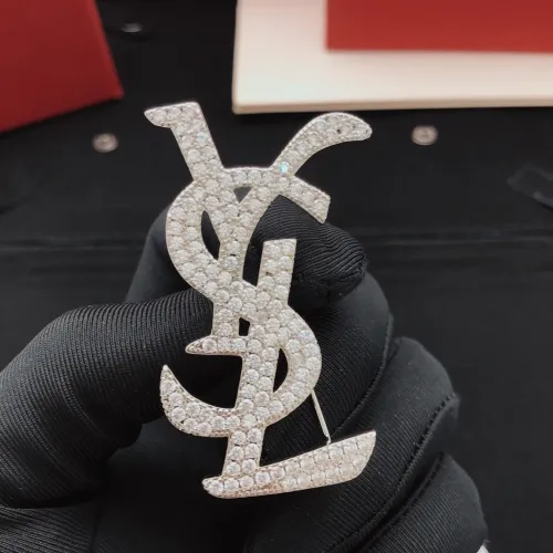 Yves Saint Laurent Brooches For Women #1414370