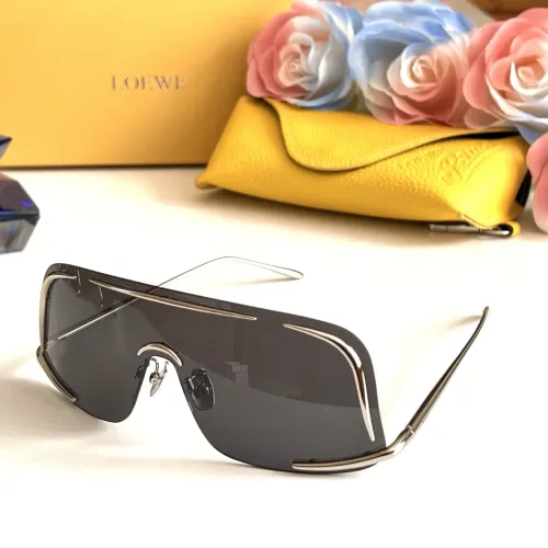 LOEWE AAA Quality Sunglasses #1415082