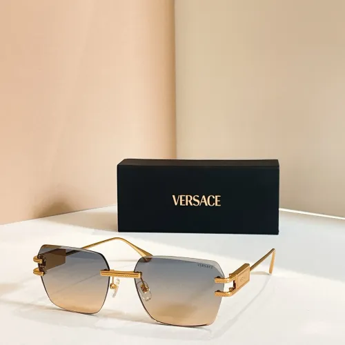 Versace AAA Quality Sunglasses #1415090