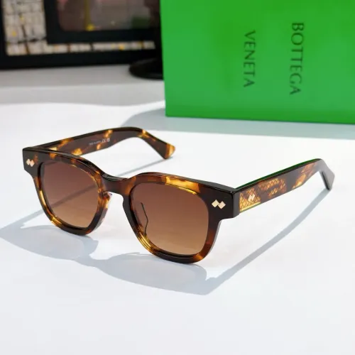 Bottega Veneta AAA Quality Sunglasses #1415745