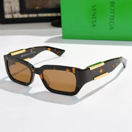 Bottega Veneta AAA Quality Sunglasses #1416233