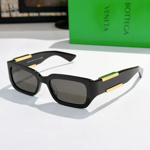 Bottega Veneta AAA Quality Sunglasses #1416235