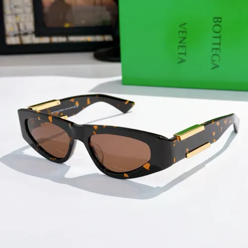 Bottega Veneta AAA Quality Sunglasses #1416240