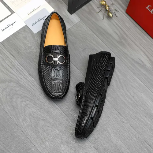 Salvatore Ferragamo Leather Shoes For Men #1416526