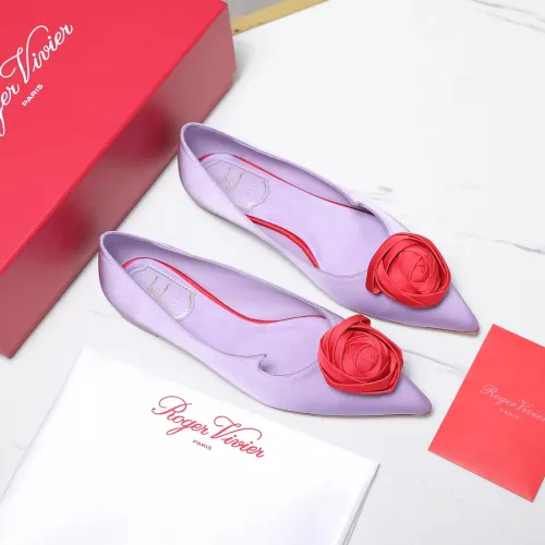 Replica Roger Vivier RV Flat Shoes For Women #1418119 $115.00 USD for Wholesale