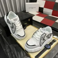 $128.00 USD Givenchy Casual Shoes For Men #1408392