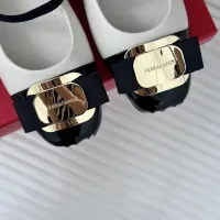 $102.00 USD Salvatore Ferragamo Flat Shoes For Women #1408909