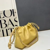 $112.00 USD LOEWE AAA Quality Messenger Bags For Women #1411154