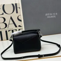 $98.00 USD LOEWE AAA Quality Messenger Bags For Women #1411203