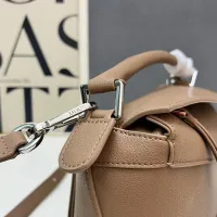 $105.00 USD LOEWE AAA Quality Messenger Bags For Women #1411206