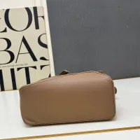 $105.00 USD LOEWE AAA Quality Messenger Bags For Women #1411206