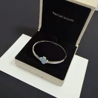 $48.00 USD Van Cleef & Arpels Bracelets For Women #1413297