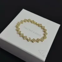 $52.00 USD Van Cleef & Arpels Bracelets For Women #1413301