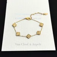 $48.00 USD Van Cleef & Arpels Bracelets For Women #1413494