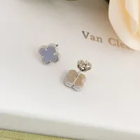 $25.00 USD Van Cleef & Arpels Earrings For Women #1413526