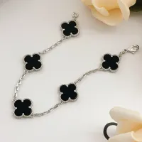 $34.00 USD Van Cleef & Arpels Bracelets For Women #1413736