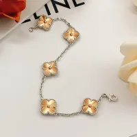 $34.00 USD Van Cleef & Arpels Bracelets For Women #1413739