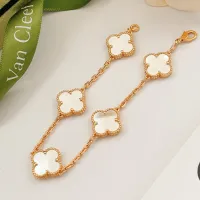 $34.00 USD Van Cleef & Arpels Bracelets For Women #1413741