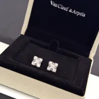 $36.00 USD Van Cleef & Arpels Earrings For Women #1413960