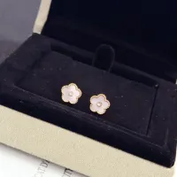 $36.00 USD Van Cleef & Arpels Earrings For Women #1413961