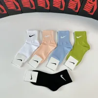 $27.00 USD Nike Socks #1414818