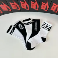 $29.00 USD Nike Socks #1414821