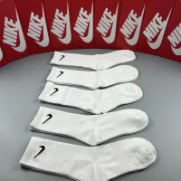 $29.00 USD Nike Socks #1415269