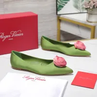 $115.00 USD Roger Vivier RV Flat Shoes For Women #1418120