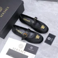 $118.00 USD Versace Flat Shoes For Women #1422333