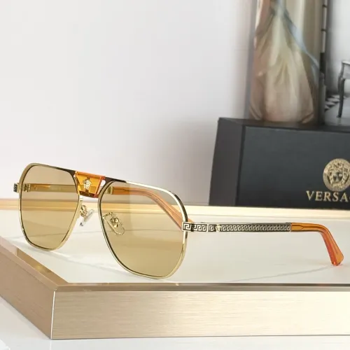Versace AAA Quality Sunglasses #1424040