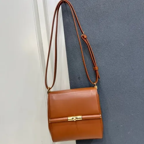 Dolce & Gabbana AAA Quality Shoulder Bags #1424990