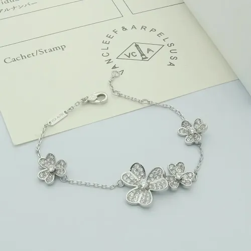 Van Cleef & Arpels Bracelets For Women #1425067