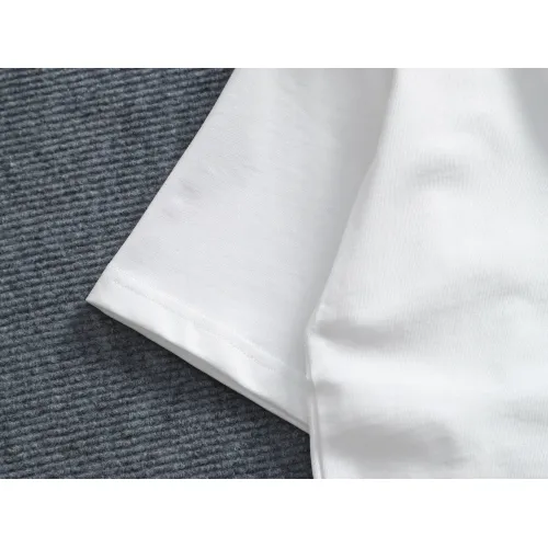 Replica LOEWE T-Shirts Short Sleeved For Unisex #1427082 $38.00 USD for Wholesale