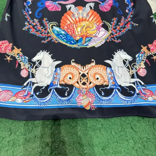 Replica Versace Tracksuits Short Sleeved For Unisex #1428363 $60.00 USD for Wholesale