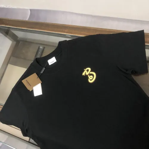 Replica Burberry T-Shirts Short Sleeved For Unisex #1431377 $32.00 USD for Wholesale