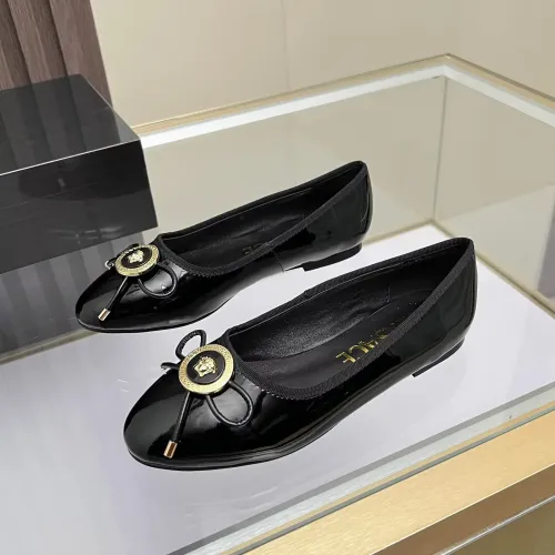 Versace Flat Shoes For Women #1432022