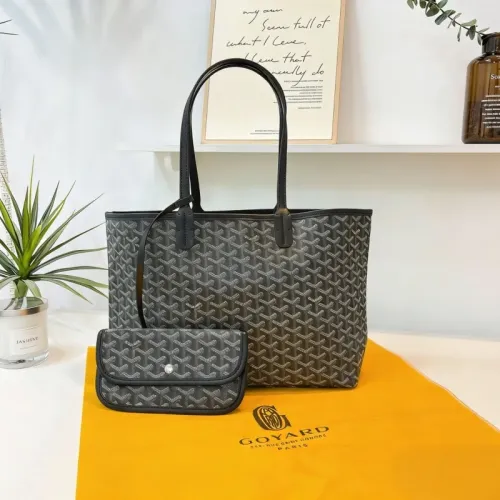 Goyard Shoulder Bags For Women #1432415