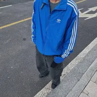 $45.00 USD Adidas Jackets Long Sleeved For Unisex #1424824