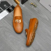 $72.00 USD Versace Leather Shoes For Men #1434076
