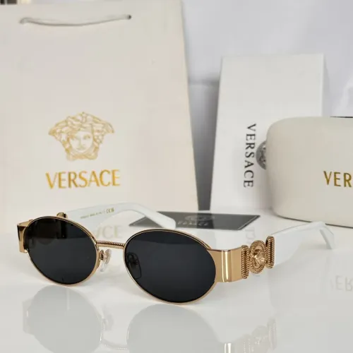 Versace AAA Quality Sunglasses #1434979