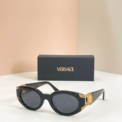 Versace AAAAA Quality Sunglasses #1435878