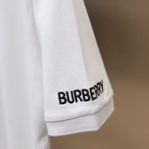 Replica Burberry T-Shirts Short Sleeved For Unisex #1439363 $45.00 USD for Wholesale